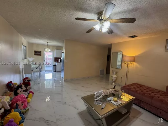 Продажа дома по адресу 5923 Fillmore St - фото 8902051