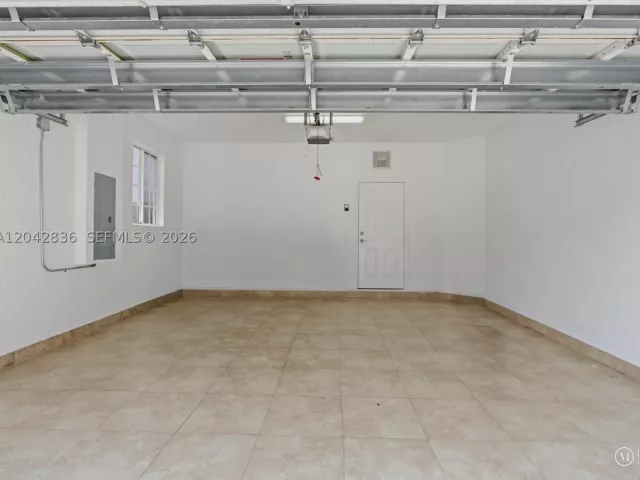 Продажа дома по адресу 11274 NW 43rd Ter - фото 8866657