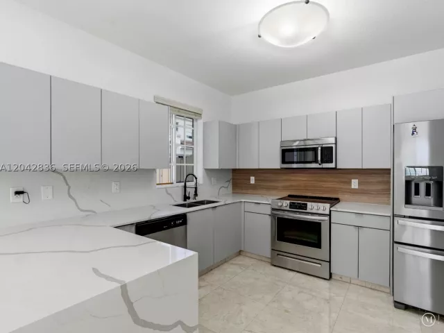 Продажа дома по адресу 11274 NW 43rd Ter - фото 8866658