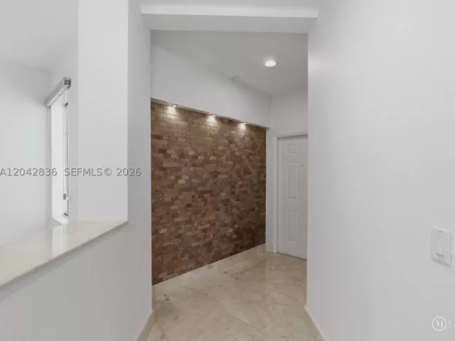 Продажа дома по адресу 11274 NW 43rd Ter - фото 8866650