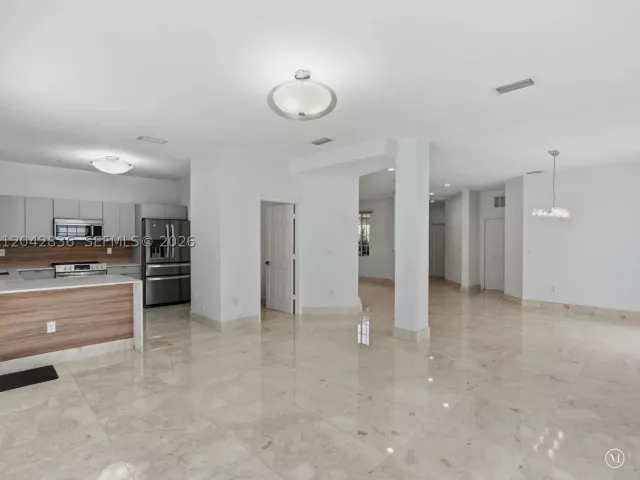 Продажа дома по адресу 11274 NW 43rd Ter - фото 8866653