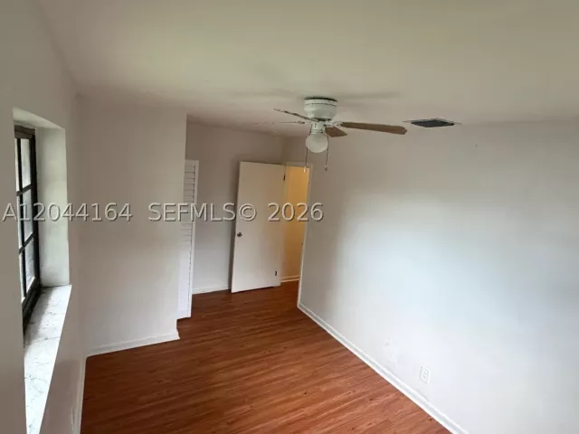 Продажа дома по адресу 2065 NE 139th St - фото 9048782