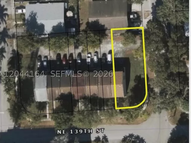 Продажа дома по адресу 2065 NE 139th St - фото 9048791