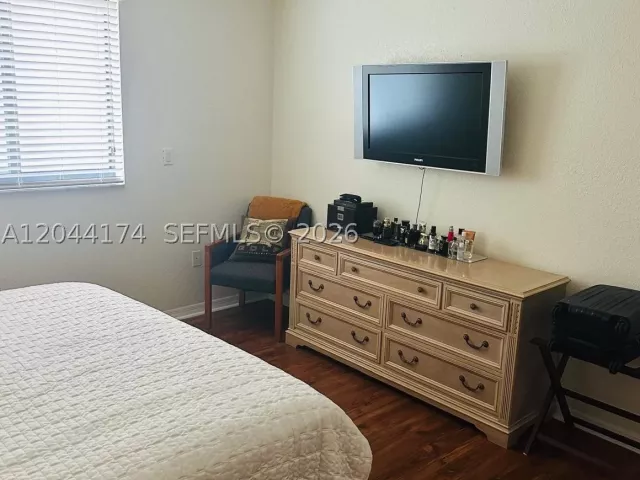 Продажа дома по адресу 4318 NW 113th Pl - фото 8866875