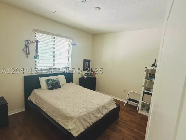 Продажа дома по адресу 4318 NW 113th Pl - фото 8866877