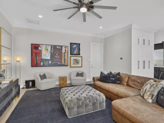 Продажа дома по адресу 2021 SW 14th Terrace - фото 9358185