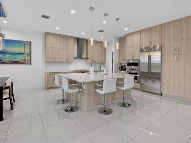 Продажа дома по адресу 20056 Hirono Lane - фото 8923485