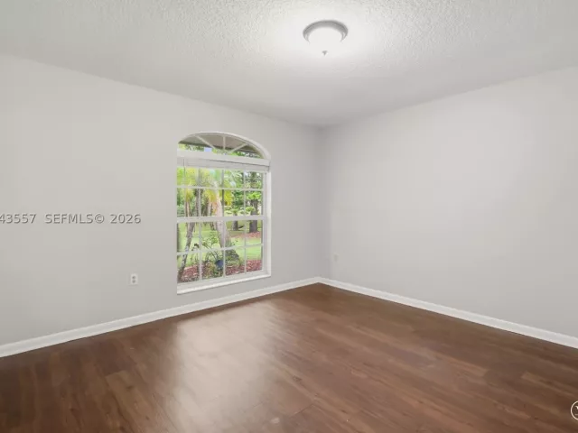 Продажа дома по адресу 14727 N 94th St N - фото 8943206