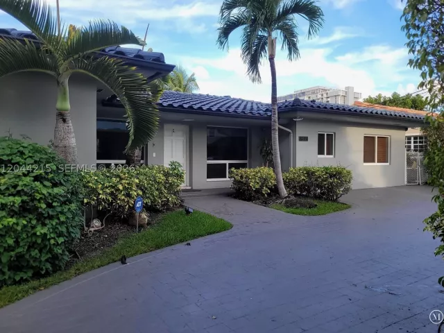 Продажа дома по адресу 13140 Coronado Dr - фото 8867941