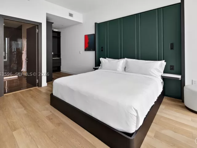 Продажа квартиры #4702 - фото 8910232