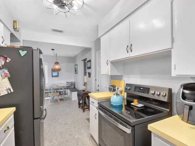 Продажа дома по адресу 338 Edmor Road - фото 8903930