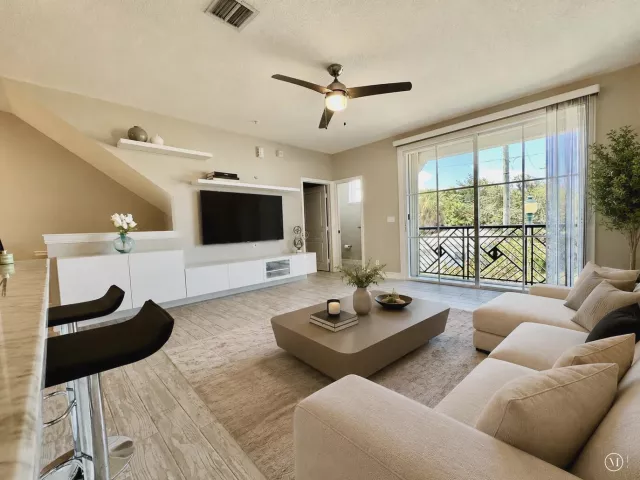 Продажа дома по адресу 326 NW 1st Street - фото 8889472
