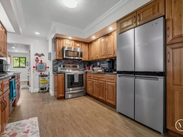Продажа дома по адресу 2409 SW 27th Avenue - фото 8867380
