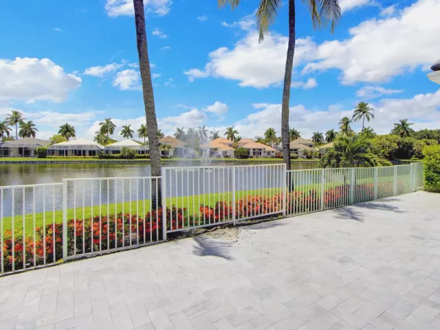 Продажа дома по адресу 5463 NW 41st Terrace - фото 8917358