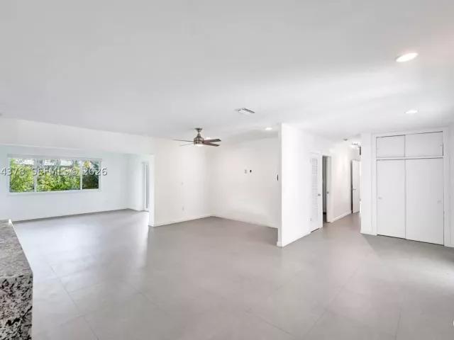 Продажа дома по адресу 4311 Hayes St - фото 8907304
