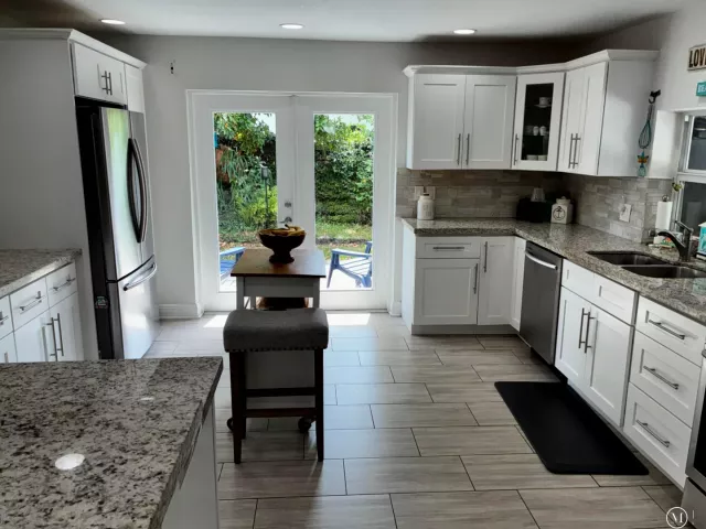 Продажа дома по адресу 3181 NW 66th Street - фото 8912556