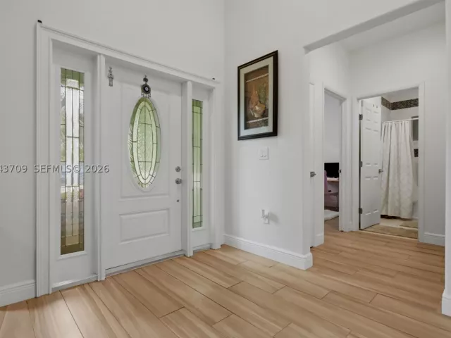 Продажа дома по адресу 610 SE 12th Ter - фото 8867709