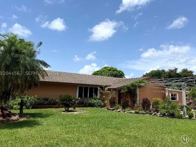 Продажа дома по адресу 20791 SW 240th St - фото 8868549