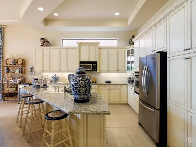 Продажа дома по адресу 6490 Sparrow Hawk Drive - фото 8903498