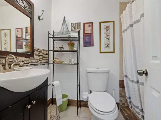 Продажа дома по адресу 8014 SW 133rd Ct - фото 8888525