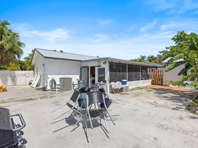 Продажа дома по адресу 8014 SW 133rd Ct - фото 8888529