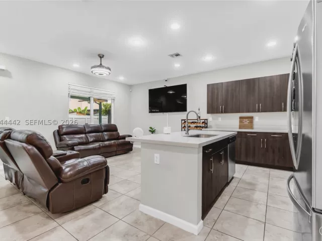 Продажа дома по адресу 13361 SW 274th Ter - фото 8868039