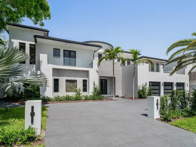 Продажа дома по адресу 419 E Coconut Palm Road - фото 9311155