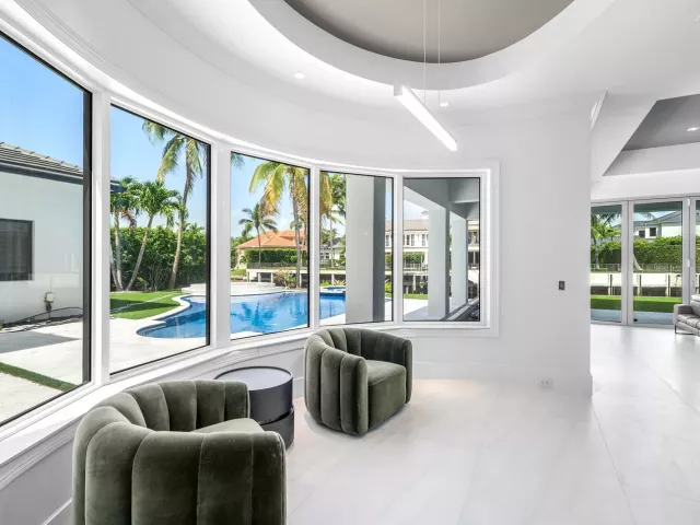 Продажа дома по адресу 419 E Coconut Palm Road - фото 9311166