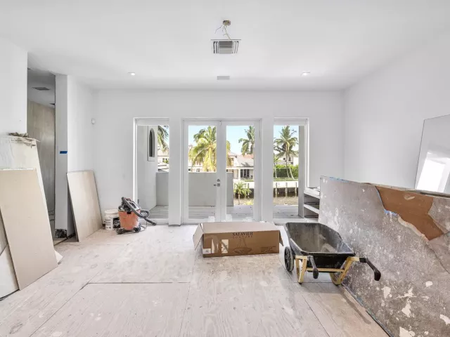 Продажа дома по адресу 419 E Coconut Palm Road - фото 9311179