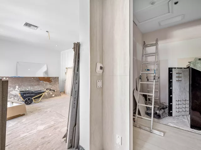 Продажа дома по адресу 419 E Coconut Palm Road - фото 9311184