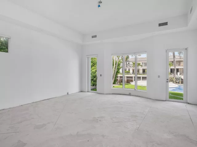 Продажа дома по адресу 419 E Coconut Palm Road - фото 9311202