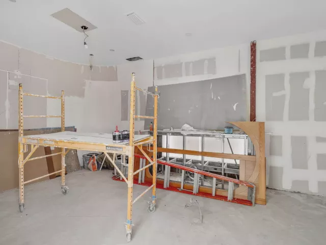 Продажа дома по адресу 419 E Coconut Palm Road - фото 9311205