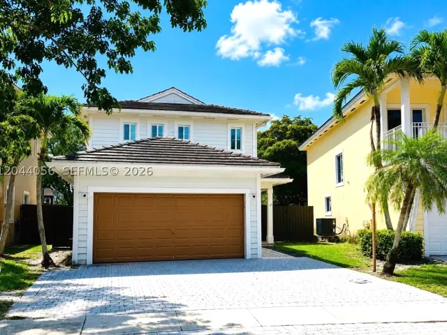 Продажа дома по адресу 363 NE 35th Ter - фото 8868231