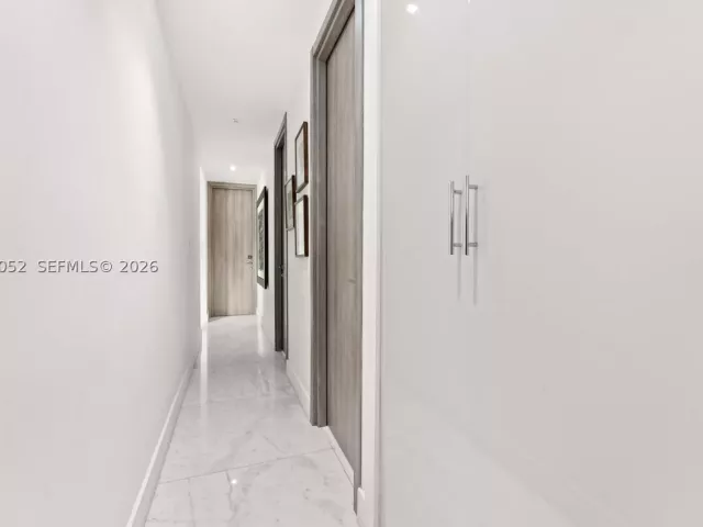 Продажа дома по адресу 721 Bird Rd - фото 8891460