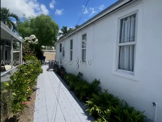 Продажа дома по адресу 81 NW 44th St - фото 8921750
