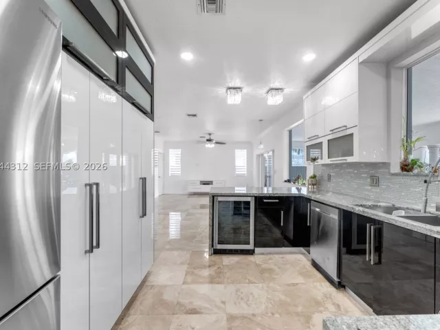 Продажа дома по адресу 15262 SW 11th St - фото 8868821