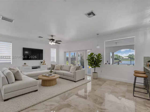 Продажа дома по адресу 15262 SW 11th St - фото 8868818