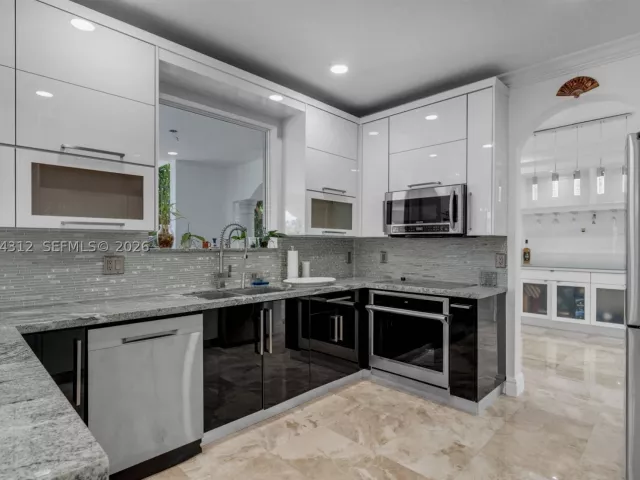Продажа дома по адресу 15262 SW 11th St - фото 8868820