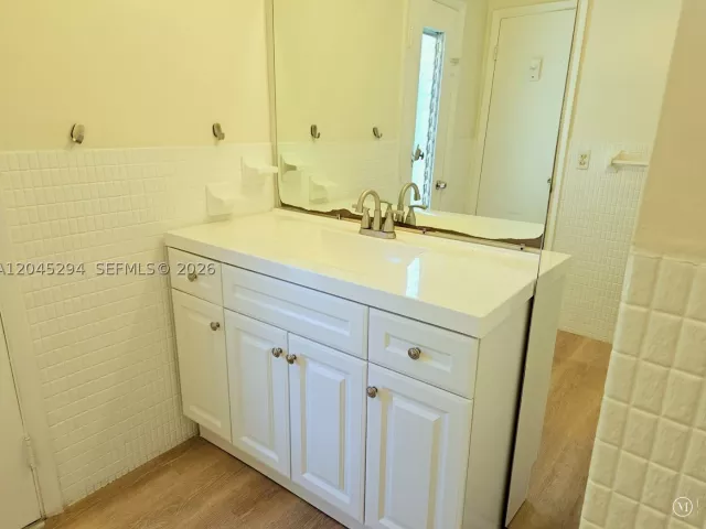 Продажа дома по адресу 10521 SW 125th St - фото 9265569