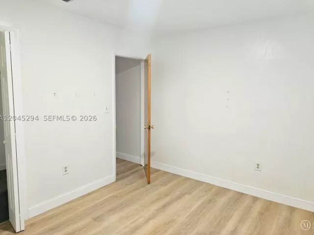 Продажа дома по адресу 10521 SW 125th St - фото 9265575