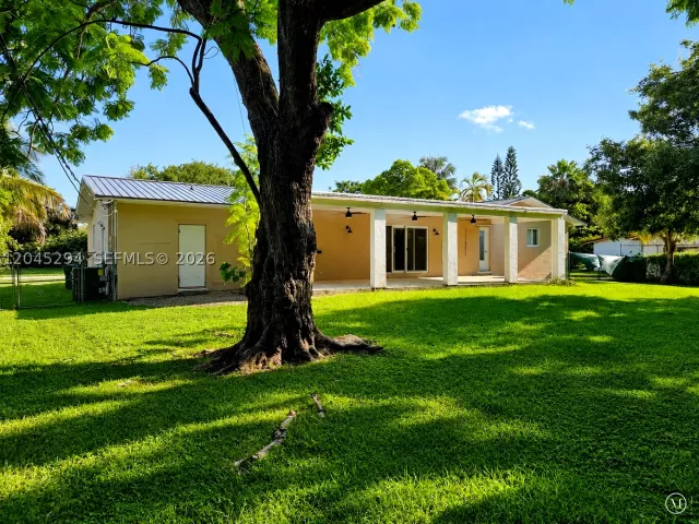 Продажа дома по адресу 10521 SW 125th St - фото 9265581