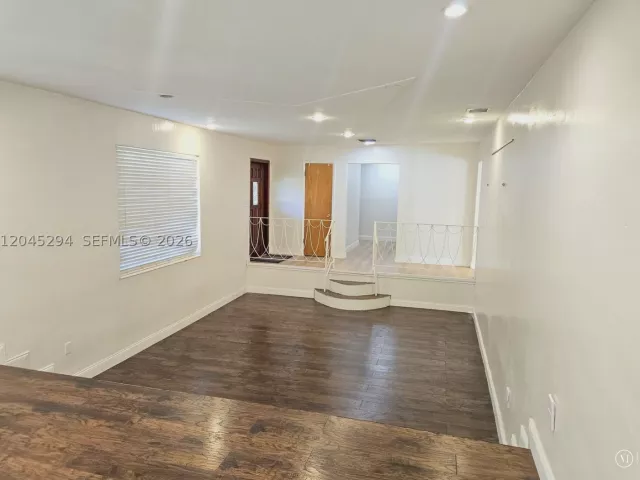 Продажа дома по адресу 10521 SW 125th St - фото 9265553