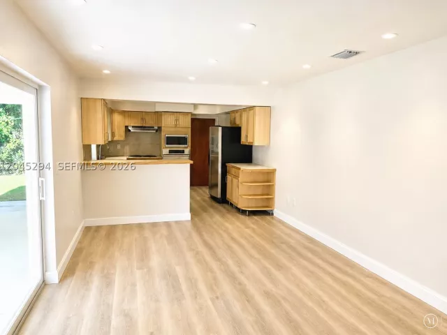 Продажа дома по адресу 10521 SW 125th St - фото 9265557