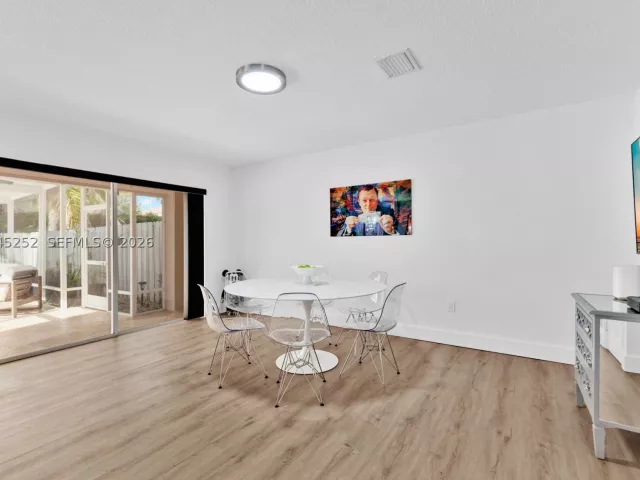 Продажа дома по адресу 18910 NW 10th Ter - фото 8868727