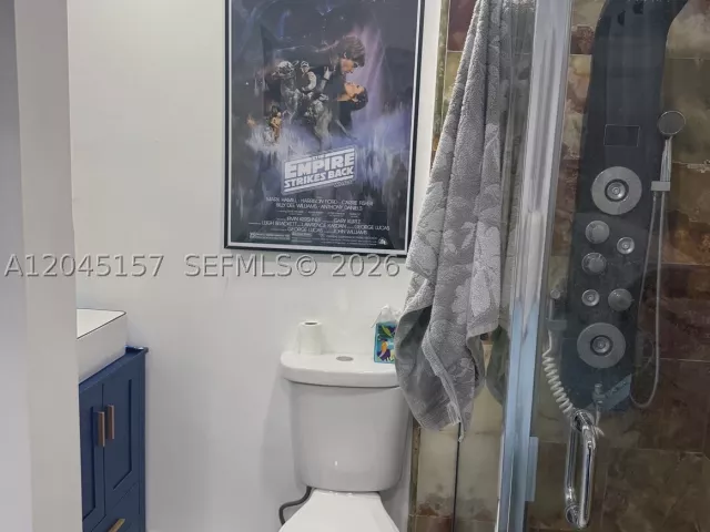 Продажа дома по адресу 8240 SW 38th St - фото 8929716