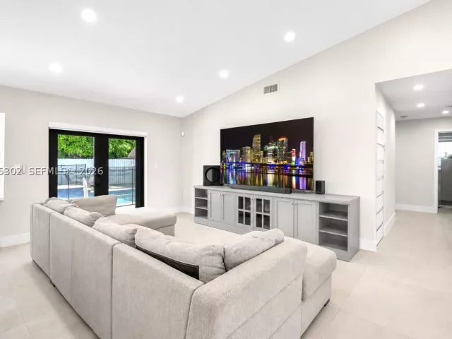 Продажа дома по адресу 14712 SW 176th Ter - фото 8876353