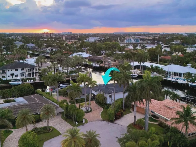 Продажа дома по адресу 2593 SE 9th Street - фото 8893072