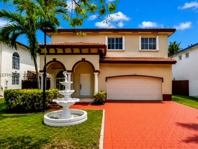 Продажа дома по адресу 1308 SW 154th Ave - фото 8869120