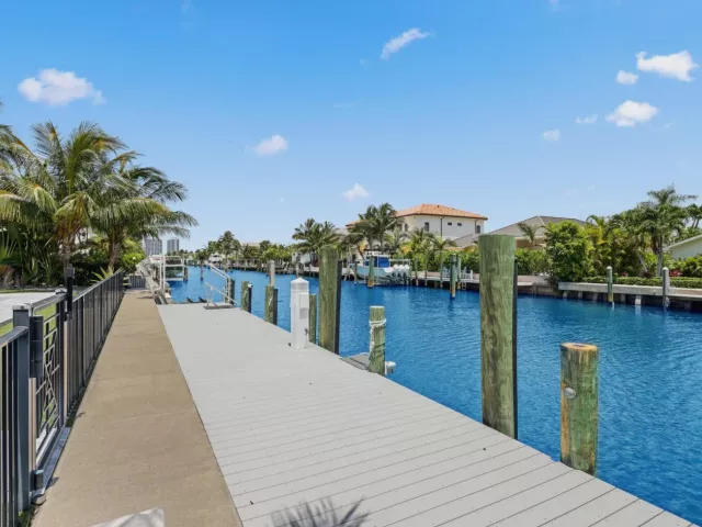 Продажа дома по адресу 1200 Bimini Lane - фото 9298299