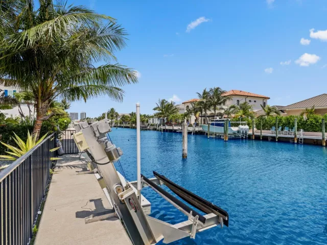 Продажа дома по адресу 1200 Bimini Lane - фото 9298302